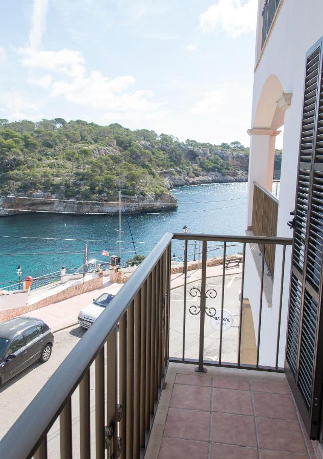 Apartamentos Vista Al Puerto Cala Figuera  Exterior foto